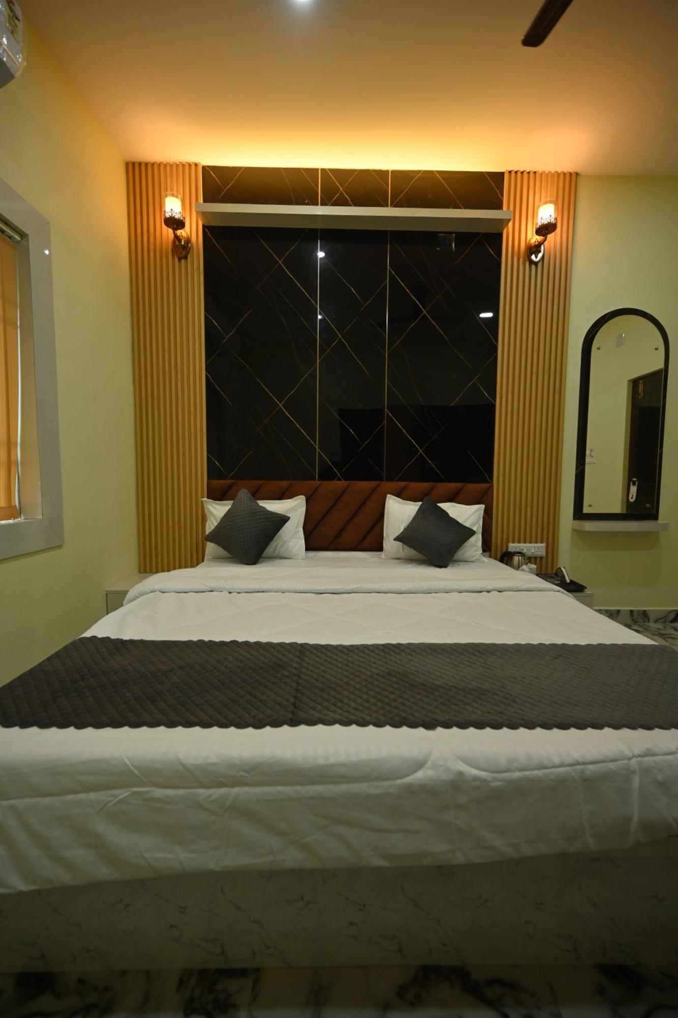 The Vintage Plaza Otel Baripada Dış mekan fotoğraf